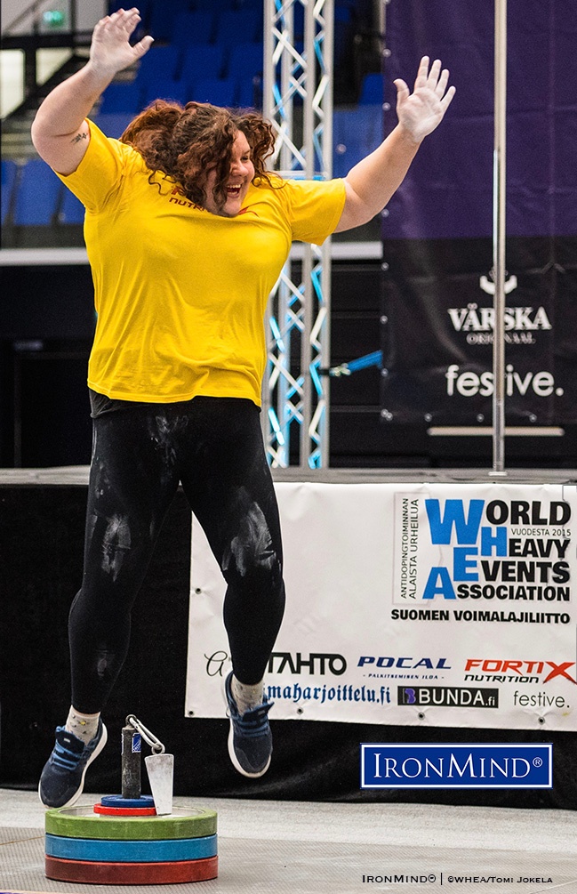 Rebecca Roberts (UK) celebrates her 63.70-kg world record lift on the Little Big Horn, while competing at the 2018 US World Grip Championships (Hämeenlinna, Finland). IronMind ® | ©WHEA/Tomi Jokela