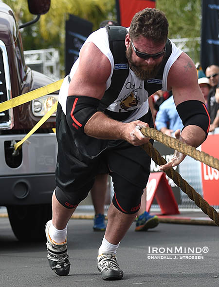 Mike Burke Crushes All Comers in LA FitExpo Grip Contest