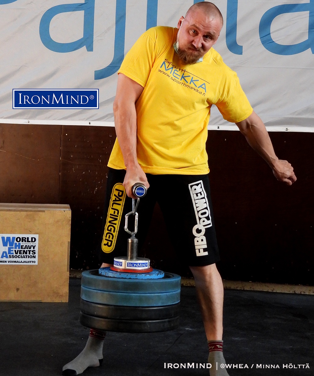 Harri Tolonen on the Rolling Thunder at the 2021 WHEA Finnish National Grip Championships, where he was the overall winner in the men’s open class. IronMind® | ©WHEA / Minna Hölttä