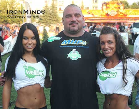 Wellbid, the latest SCL sponsor, “belongs to the entertainment shopping segment on the Internet,” Marcel Mostert told IronMind.  “They are a new side sponsor who came in for the League until the end of this year with an option for 2014.”  IronMind® | Courtesy of SCL