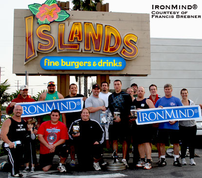  Following their throwing seminar, it was time to fuel up at Islands, before tearing into the Rolling Thunder®.  IronMind® | Photo courtesy of Francis Brebner.