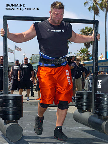 How did this guy with kidney disease become 'the strongest man in the world '?