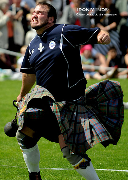 Larry Brock on the 28-lb. weight for distance at the 2009 IHGF World Heavy Events Championships.  IronMind® | Randall J. Strossen photo.