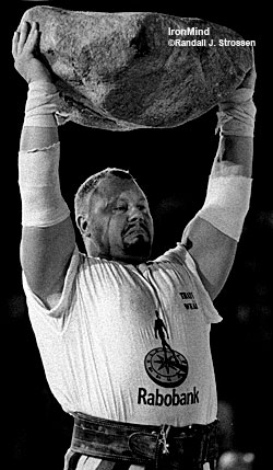 Magnus Ver Magnusson on the overhead stone lift at the 1997 European Strongman Classic (Hardenburg, Holland).  IronMind® | Randall J. Strossen, Ph.D. photo.