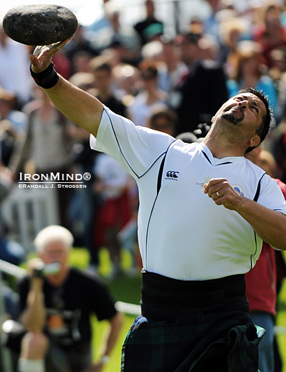 Pat Hellier on the Braemar stone at the 2009 Highland Games World Championships (Edinburgh, Scotland).   IronMind® | Randall J. Strossen photo.