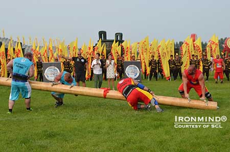 The Pole Push takes on added drama in the team format used in SCL–China.  IronMind® | Photo courtesy of SCL China. 