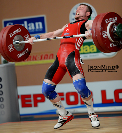 Bunyamin Sezer was overwhelming in the snatch, and his success with this 142-kg lift gave him a commanding 11-kg lead going into the clean and jerk.  IronMind® | Randall J. Strossen photo.
