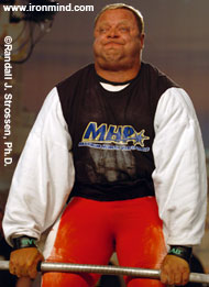 Pulling away on the Hummer Deadlift at the 2005 Arnold Strongman contest: Make the strongman events heavy and Svend Karlsen feels right at home. IronMind® | Randall J. Strossen photo.